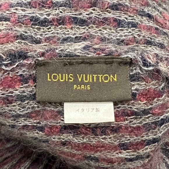 Louis Vuitton LV Logo Mohair Beanie Hat - Picture 4 of 5